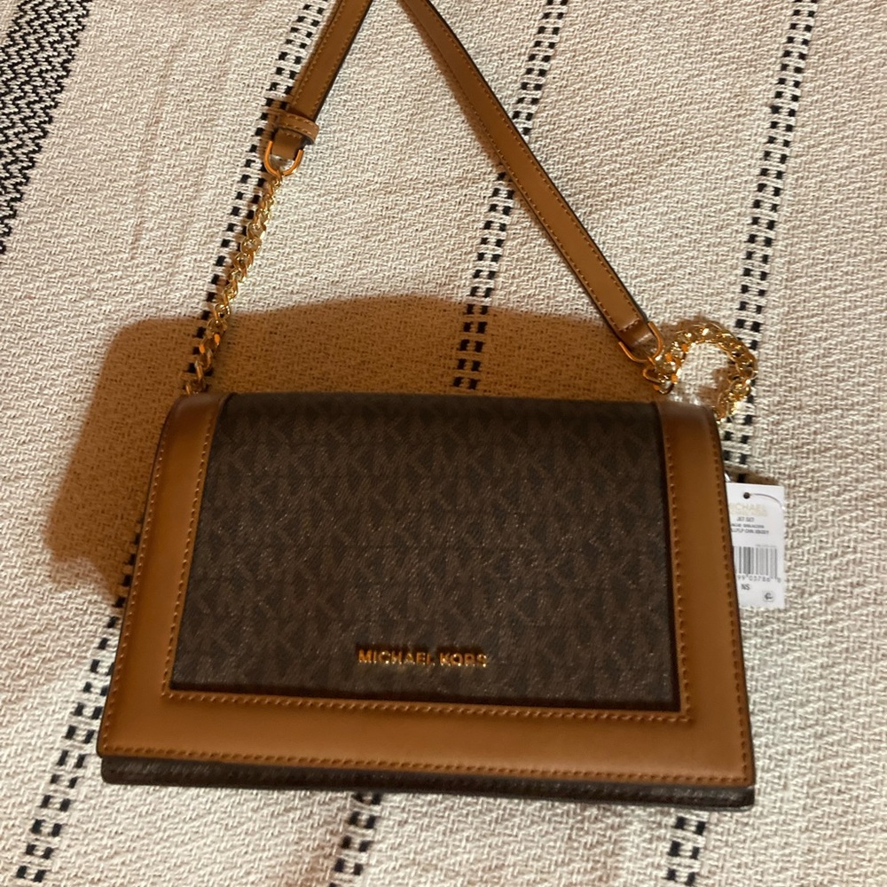 Micheal Kors purse